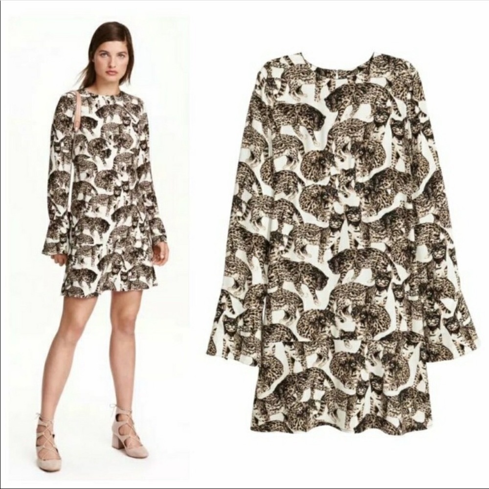 H & M Blue Eyed Bengal Kitty Mod Bell Sleeve Dress